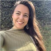 Arquitecta enseña a pintar y dibujar